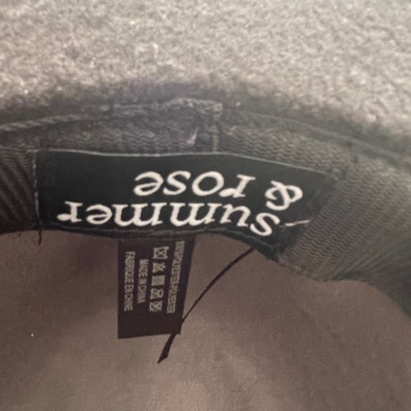 Black and grey felt hat with silver bead trim - Picture 5 of 5